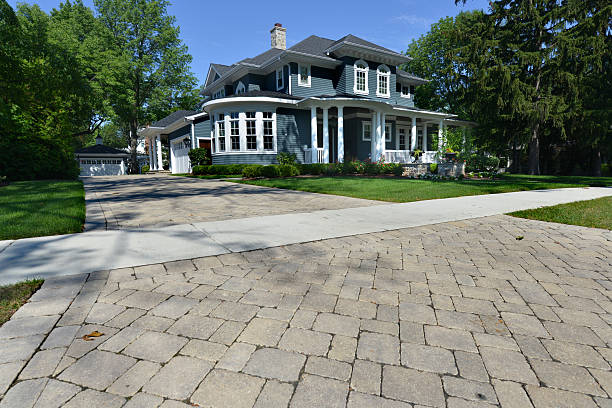 Best Driveway Pavers Near Me  in Steelevle, IL